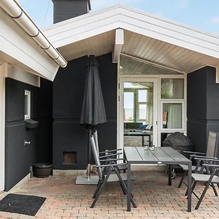 Cozy In With House Sea View Dom wakacyjny Sjolund